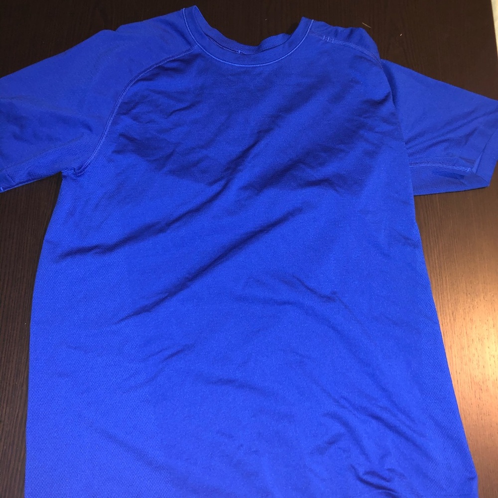 Blue lulu shirt